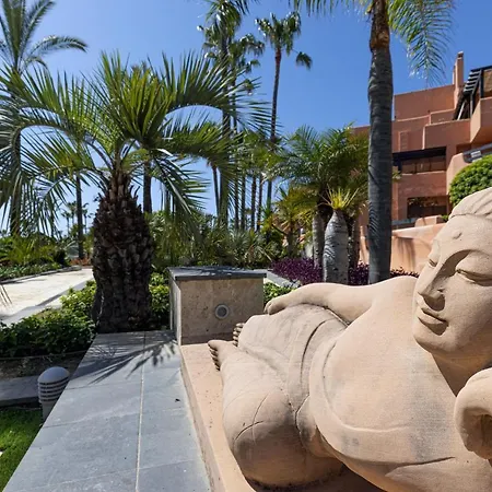 Сasa de vacaciones Exclusive Frontline Penthouse Estepona