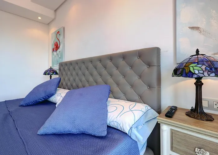 Exclusive Frontline Penthouse Будинок відпочинку