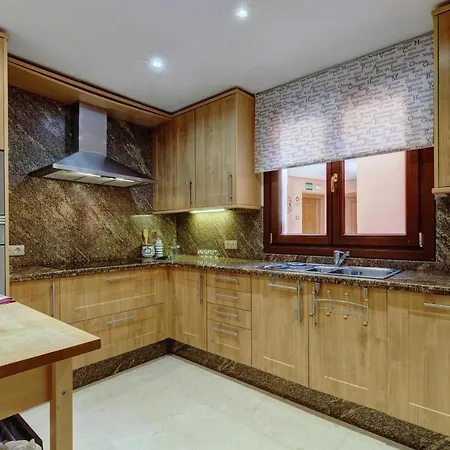 Exclusive Frontline Penthouse * Estepona