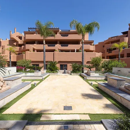 Exclusive Frontline Penthouse * Estepona