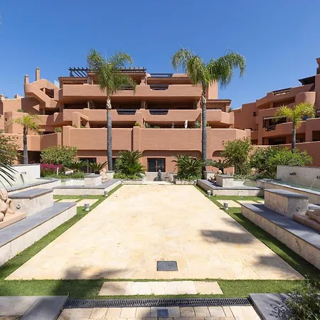 Exclusive Frontline Penthouse * Estepona