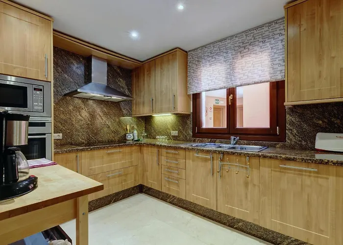 Exclusive Frontline Penthouse * Estepona